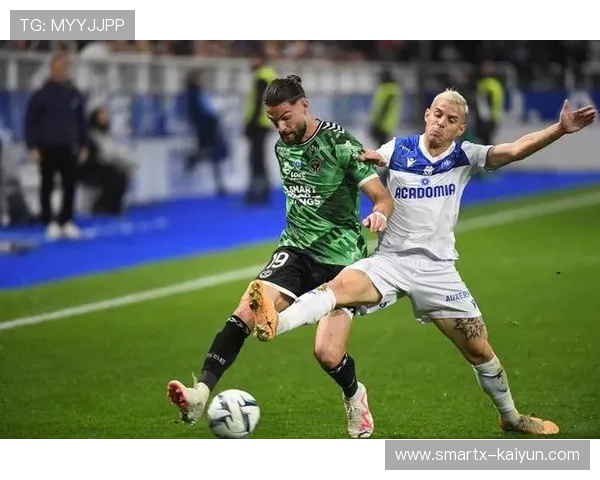 VAR决策引争议：昂热对阵欧塞尔点球判罚复核维持原判