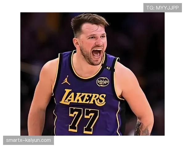 东契奇场均33.5分荣膺得分王，欧洲治疗期间晒出得分王海报